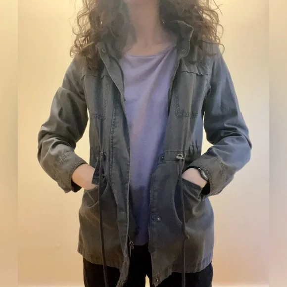 Lightweight Fall/Spring Jacket, Adjustable Waist - Picture 4 of 4